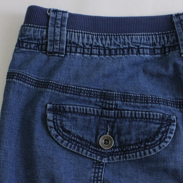 Style & Co. Medium Wash Denim Cargo Shorts Women's Size 8