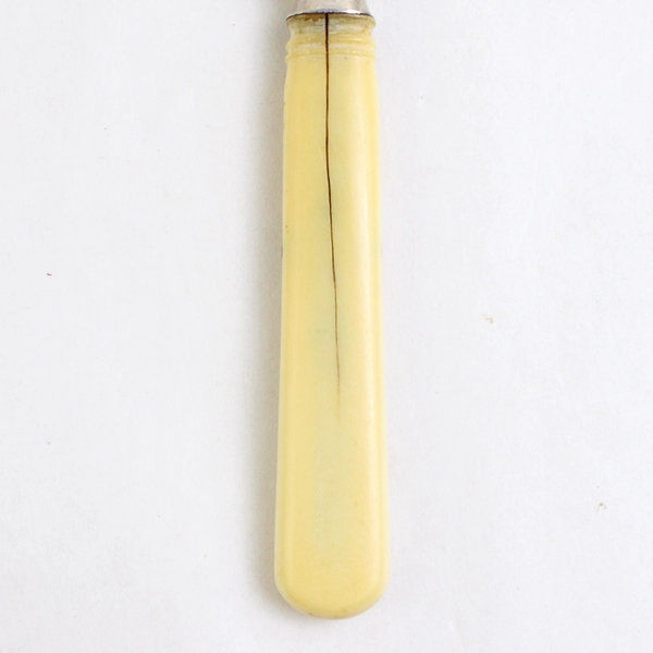 Lot of 5 Antique Landers Frary Clark Silverplated Dinner Knives Bakelite Handles