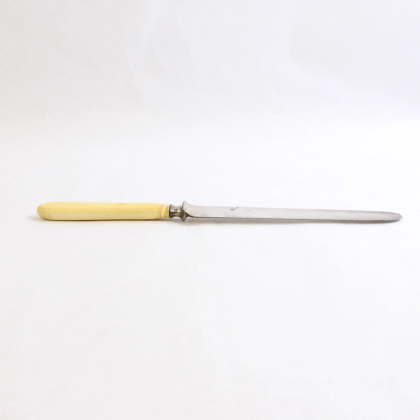 4 Antique Landers Frary & Clark Silver Plate Dinner Knives With Bakelite Handles