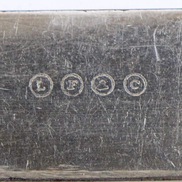 4 Antique Landers Frary & Clark Silver Plate Dinner Knives With Bakelite Handles