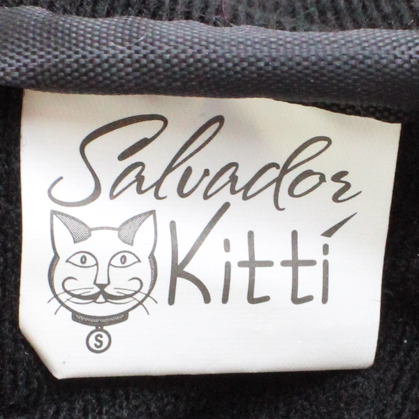 Salvador Kitti Nylon Zippered Wristlet Wallet Wolves Plus Bonus Photo Cards