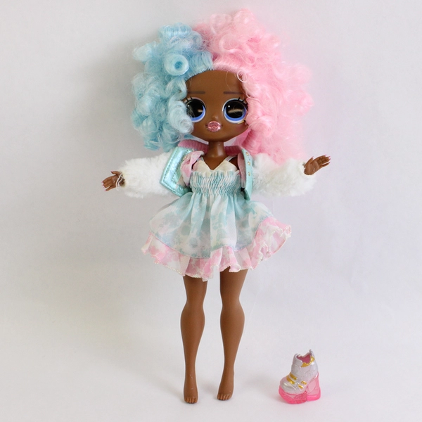 LOL Surprise OMG Sweets Series 4 Fashion Doll w/ Clothes 10" Missing Shoe