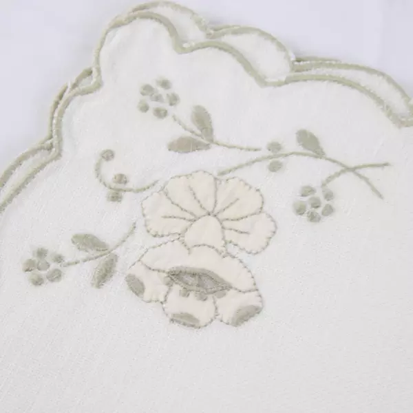 4 Vintage Floral Pattern Linen Napkins Embroidered Scalloped Edge 15" x 15"