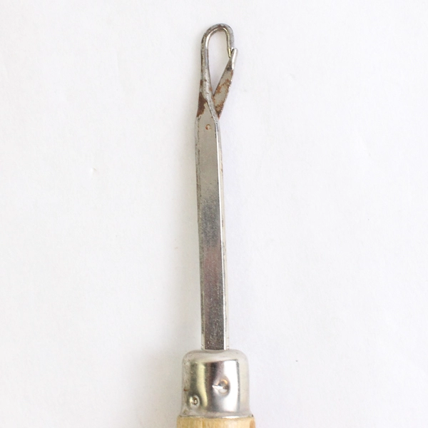 Vintage Boye Wooden Handle Latch Hook for DIY Rug Making