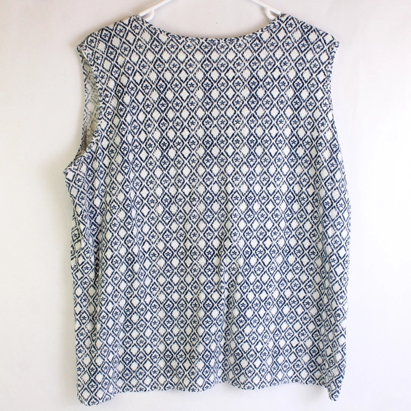 St. John's Bay White & Blue Diamond Pattern Tank Crochet Collar Women's XL