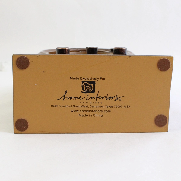 Home Interiors Antique Style Radio Shaped Clock Desk Shelf Battery Operated