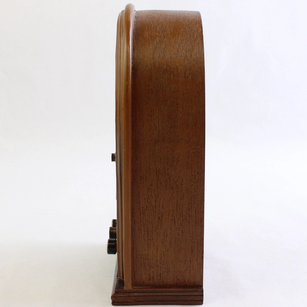 Home Interiors Antique Style Radio Shaped Clock Desk Shelf Battery Operated