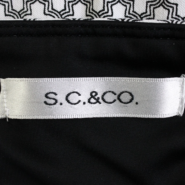 S.C. & Co Women's Black & White Mini Skirt Size XXL Pockets Logo Built-In Shorts
