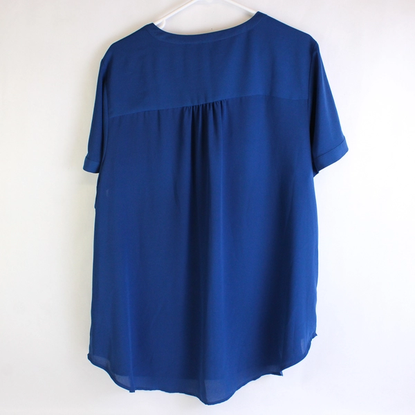 Evri Women's Size 2X Blue Half Button Up Short Sleeve T-Shirt