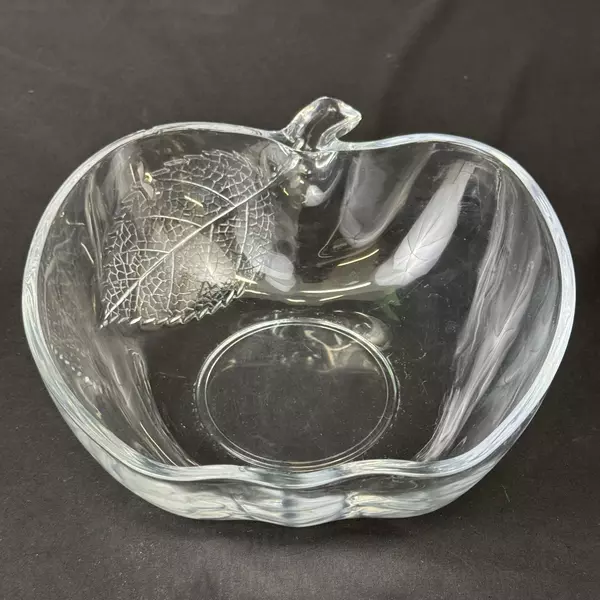 Studio Nova Pomme Clear Glass Apple Shaped Bowl With Embossed Leaf
