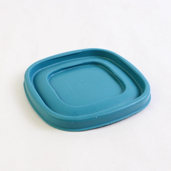 Lot of 3 Rubbermaid Easy Find Blue Replacement Food Container Lids 7J58 4.5"