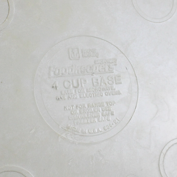 Anchor Hocking Foodkeepers Plastic 4 Cups Container Beige No Lid