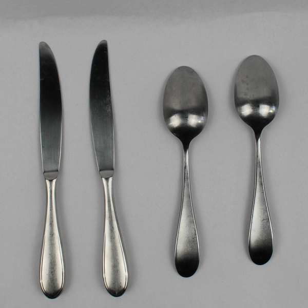 Lot of 4 Yamazaki Austen Ice-Harmony Ice 2 Spoons 2 Knives Frosted