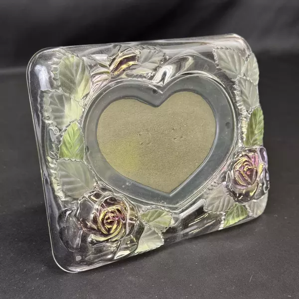 Home Beautiful Crystal Heart Shaped Photo Frame With Easel Embossed Roses