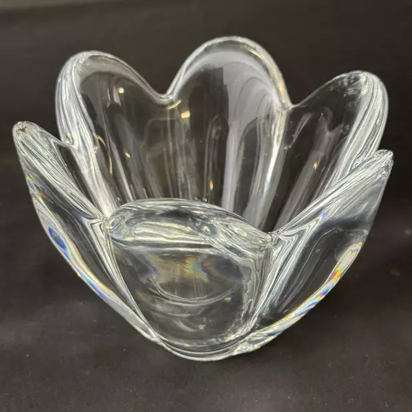 6 Petal Heavy Crystal Lotus Bowl 6 Inch