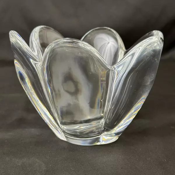 6 Petal Heavy Crystal Lotus Bowl 6 Inch