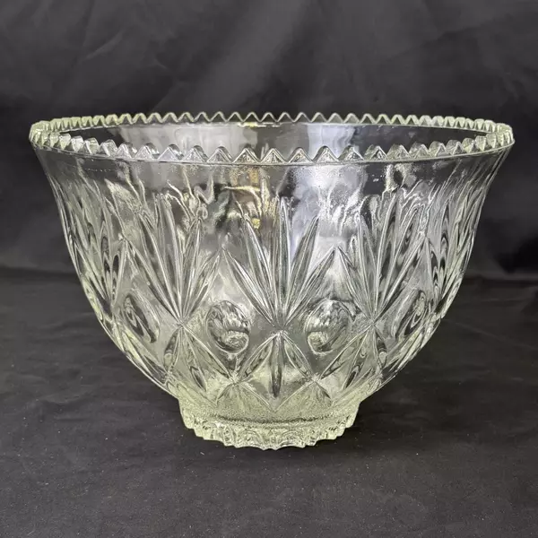 Vintage Hazel Atlas Heritage Glass Punch Bowl 11.25 Inch