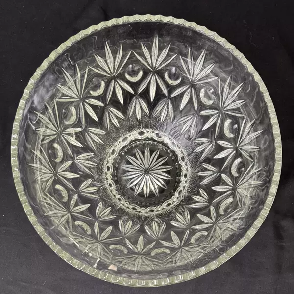 Vintage Hazel Atlas Heritage Glass Punch Bowl 11.25 Inch