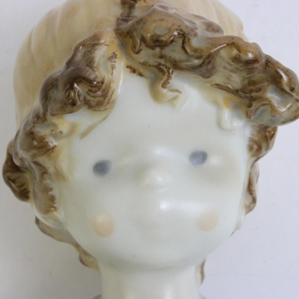 1988 Enesco Kinka Figurine You are Special To Me 117773