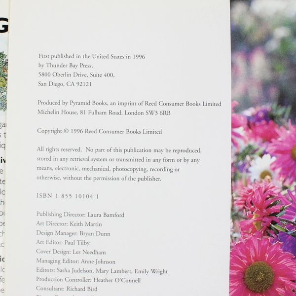 The Garden Book Gardening and More Edited by Stefan Buczacki 1996 HC DJ