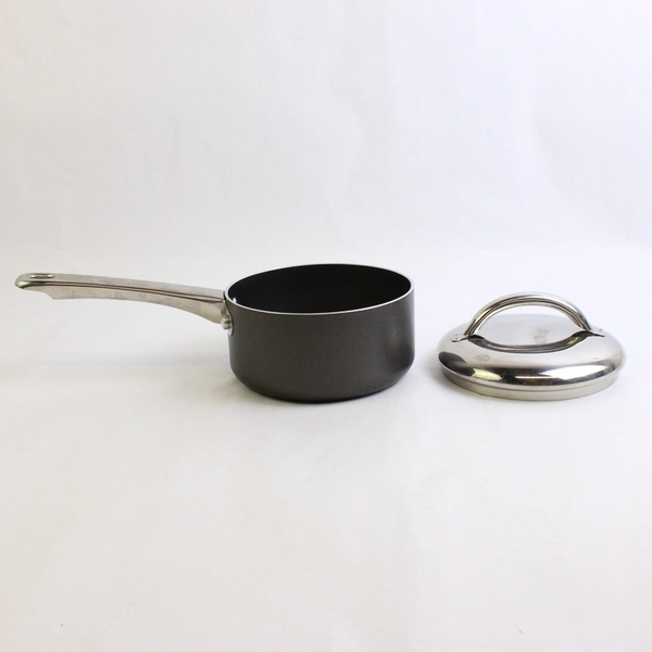 Farberware Cook 'N Ease Inside Outside Nonstick Aluminum 1Qt Pot With Lid