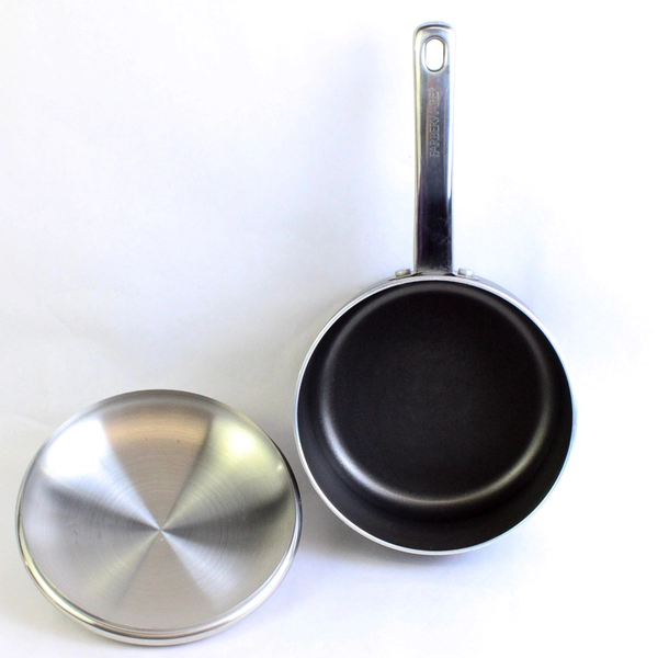 Farberware Cook 'N Ease Inside Outside Nonstick Aluminum 2 Qt Pot W/ Lid