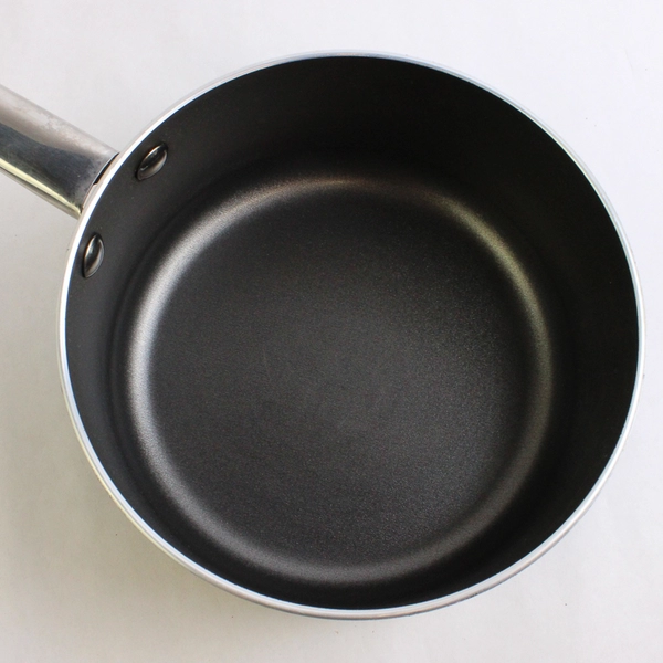 Farberware Cook 'N Ease Inside Outside Nonstick Aluminum 2 Qt Pot W/ Lid