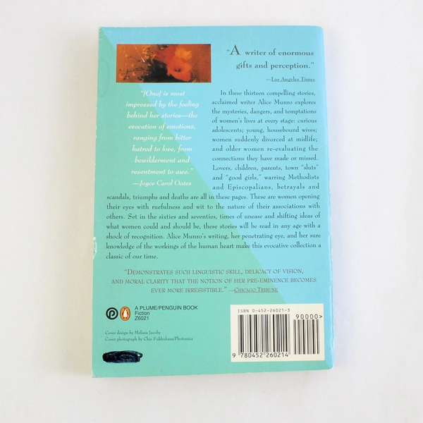 13 Stories Including Something I've Been Meaning to Tell You Alice Munro 1984 PB