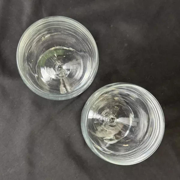 Set of 2 Luminarc Clear Crystal Wine Glasses 7 Inch Hexagon Stem