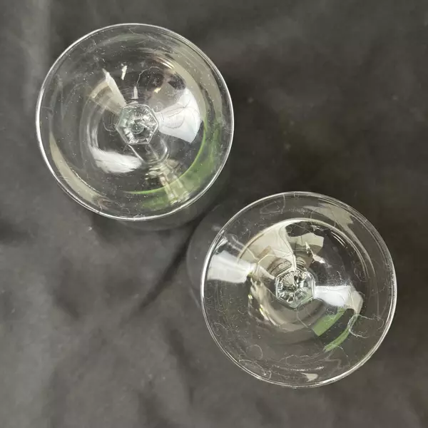 Set of 2 Luminarc Clear Crystal Wine Glasses 7 Inch Hexagon Stem