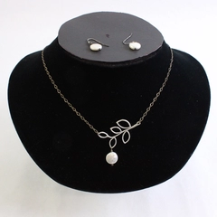 3 Pc Set Silver Tone Branch Pendant Necklace With Coin Pearl Drop Earrings