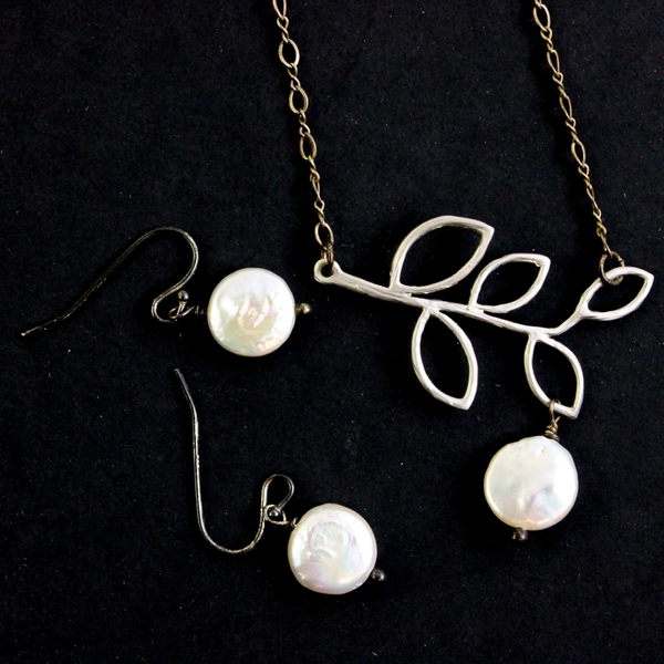 3 Pc Set Silver Tone Branch Pendant Necklace With Coin Pearl Drop Earrings