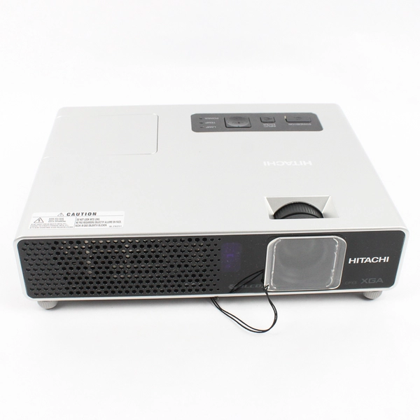 Hitachi 2500 ANSI Lumens 3.9 lbs XGA LCD Projector (CPX5) W/ Remote & Case