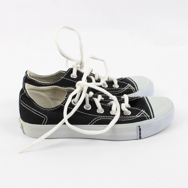 Airwalk Black Canvas Lace-Up Sneakers Youth Size 13.5