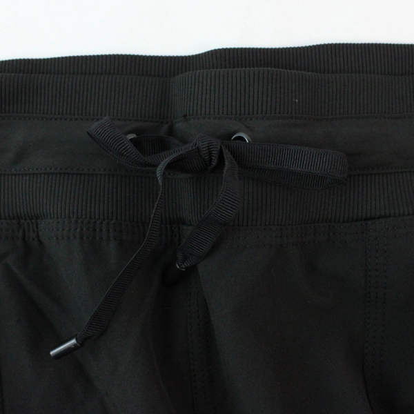 Kirkland Signature Solid Black Athletic Pants Women's Size XL Short