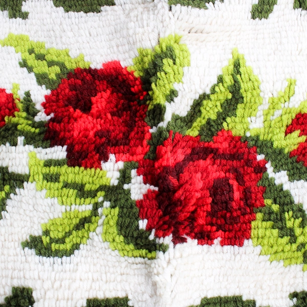 Handmade Red Green and Creme Rose Design Hooked Yarn Rug 22" x 32"