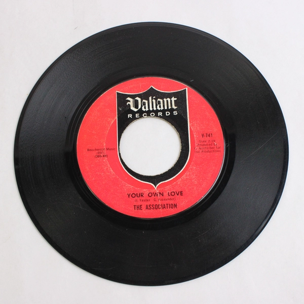 The Association Along Comes Mary 7" 45 RPM Valiant Records