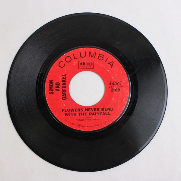 I am a Rock Flowers Never Bend Simon and Garfunkel 45 RPM Record 4-43617