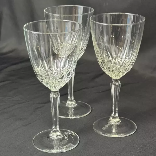 Set of 3 Cristal d'Arques Diamant Crystal Water Goblets