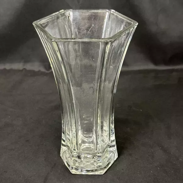 Heavy Hexagon Shaped Glass Flower Vase With Embossed 3-D Star Bottom 9 Inch