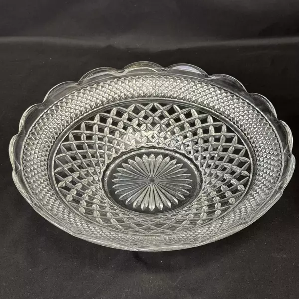 Vintage Anchor Hocking Wexford 14” Shallow Round Serving Bowl