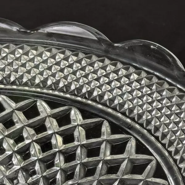 Vintage Anchor Hocking Wexford 14” Shallow Round Serving Bowl