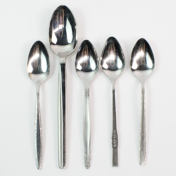 Mixed Lot 20 Stainless Steel Spoons Serving Soup Sugar and Teaspoons