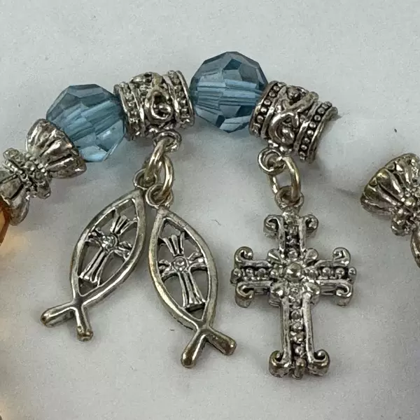 Stretch Bracelet Silver Tone Multicolor Beads Dangle Cross Fish Charms