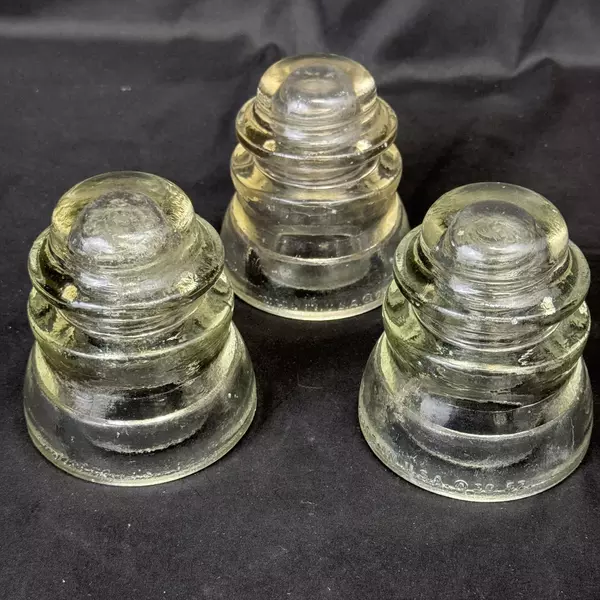 Lot of 3 Armstrong DP1 Clear Glass Power Insulators 