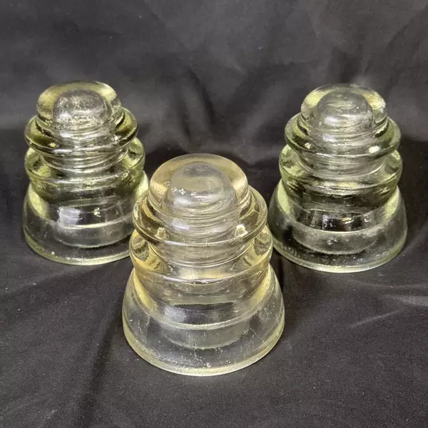 Lot of 3 Armstrong DP1 Clear Glass Power Insulators 