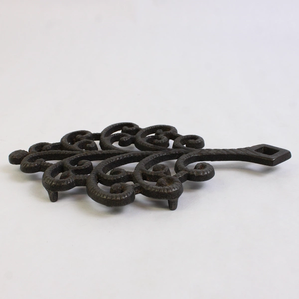 Vintage Unbranded Footed Cast Iron Trivet Hot Plate 8.75" x 5.5"
