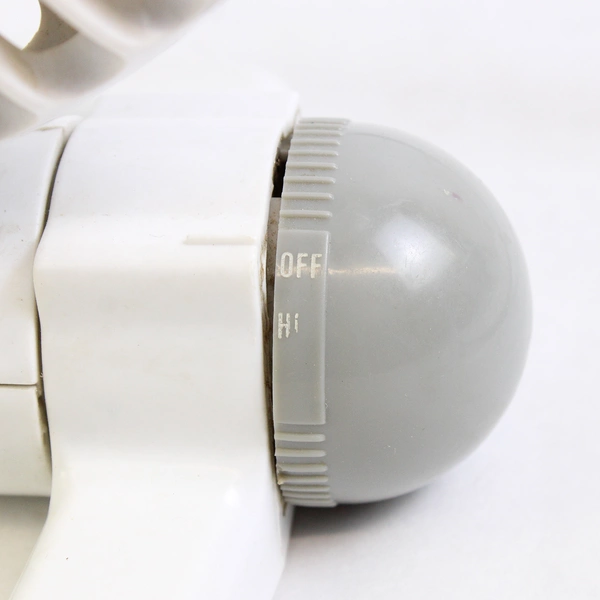 UL Holmes White Electric Fan For Desk 2 Settings 120V HANF-95