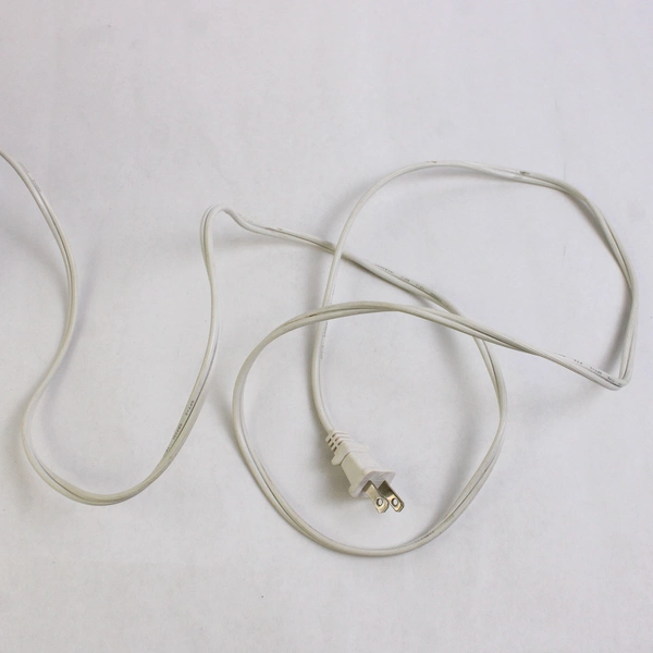 UL Holmes White Electric Fan For Desk 2 Settings 120V HANF-95