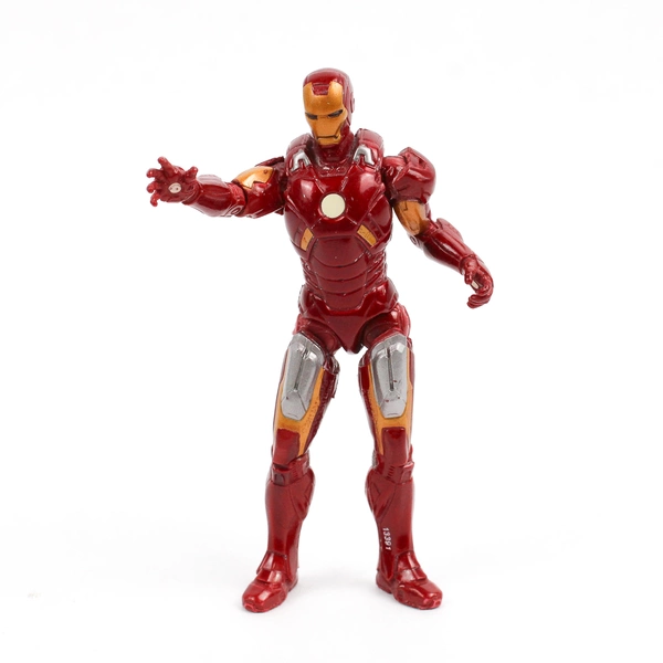 Lot of 2 Hasbro Marvel Action Figures Iron Man and Skrull Soldier 4"